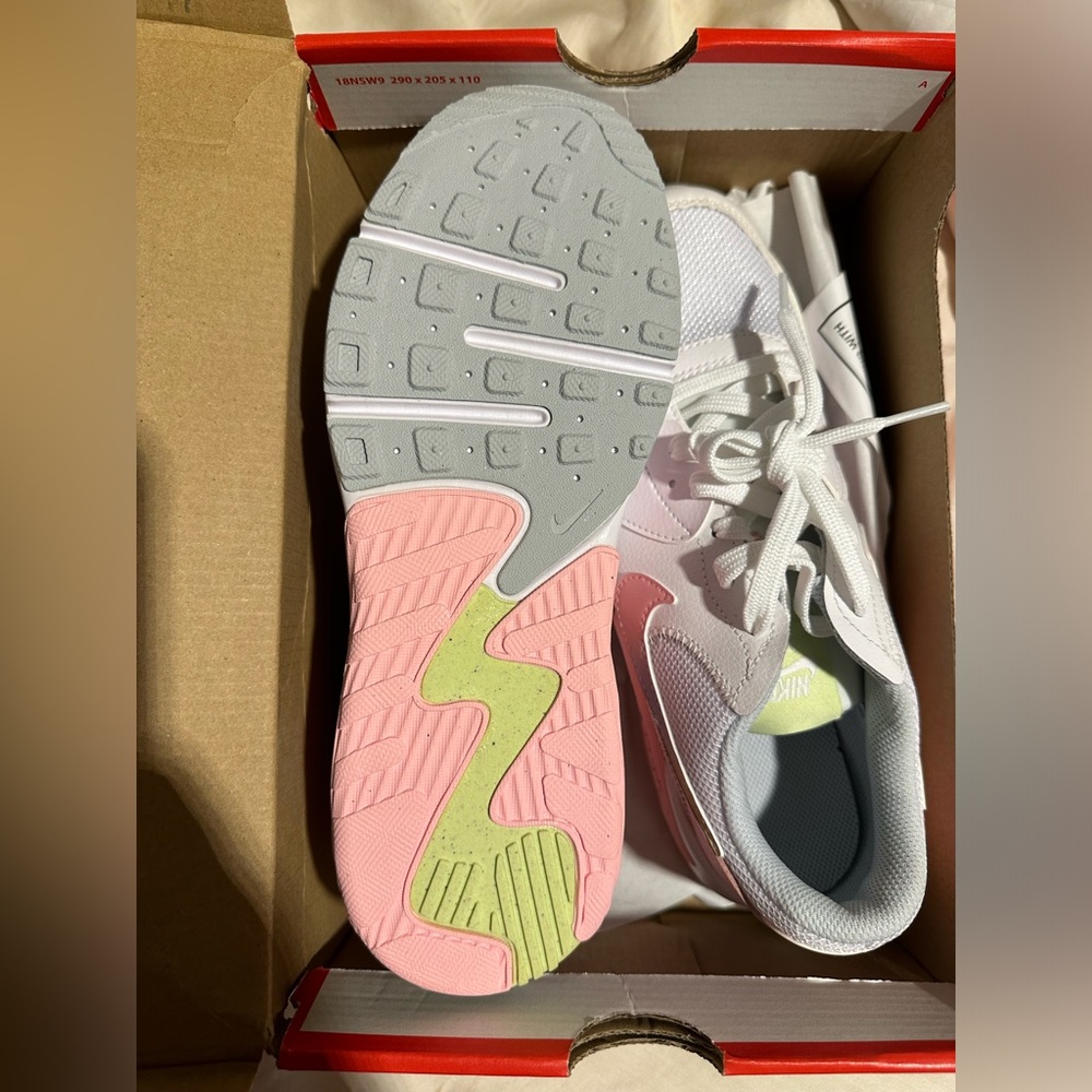 Girls Nikes